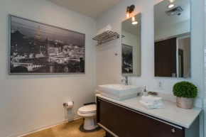 Artsy Retreat Condo 30day min w WiFi AC Parking TV Furnished Rooftop 3455